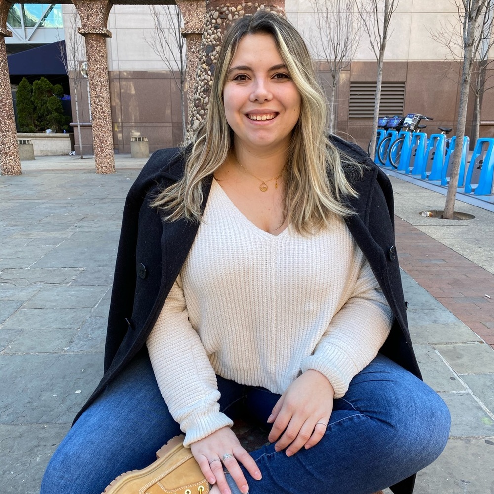 Meet your Posher, Alexandra